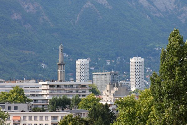 Vue panoramique de Grenoble